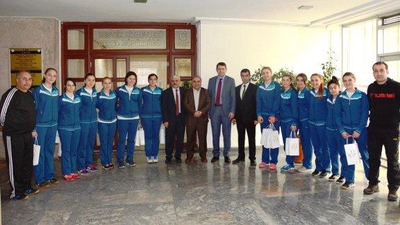 Genel Müdür AYHAN, Sivas Belediyespor Bayan Hentbol takımını kabul etti.
