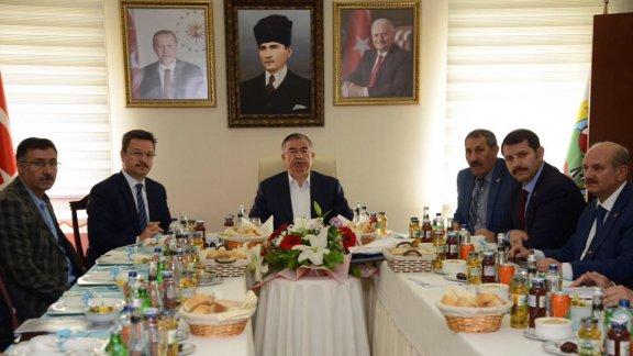 Sayın Bakanımızın Iğdır iline yaptığı çalışma ziyaretine Genel Müdürümüz Sayın Salih AYHAN da eşlik etti.